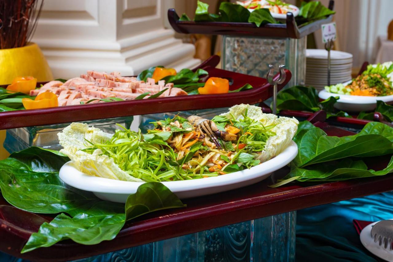 Regency Angkor Hotel Siem Reap Exterior foto