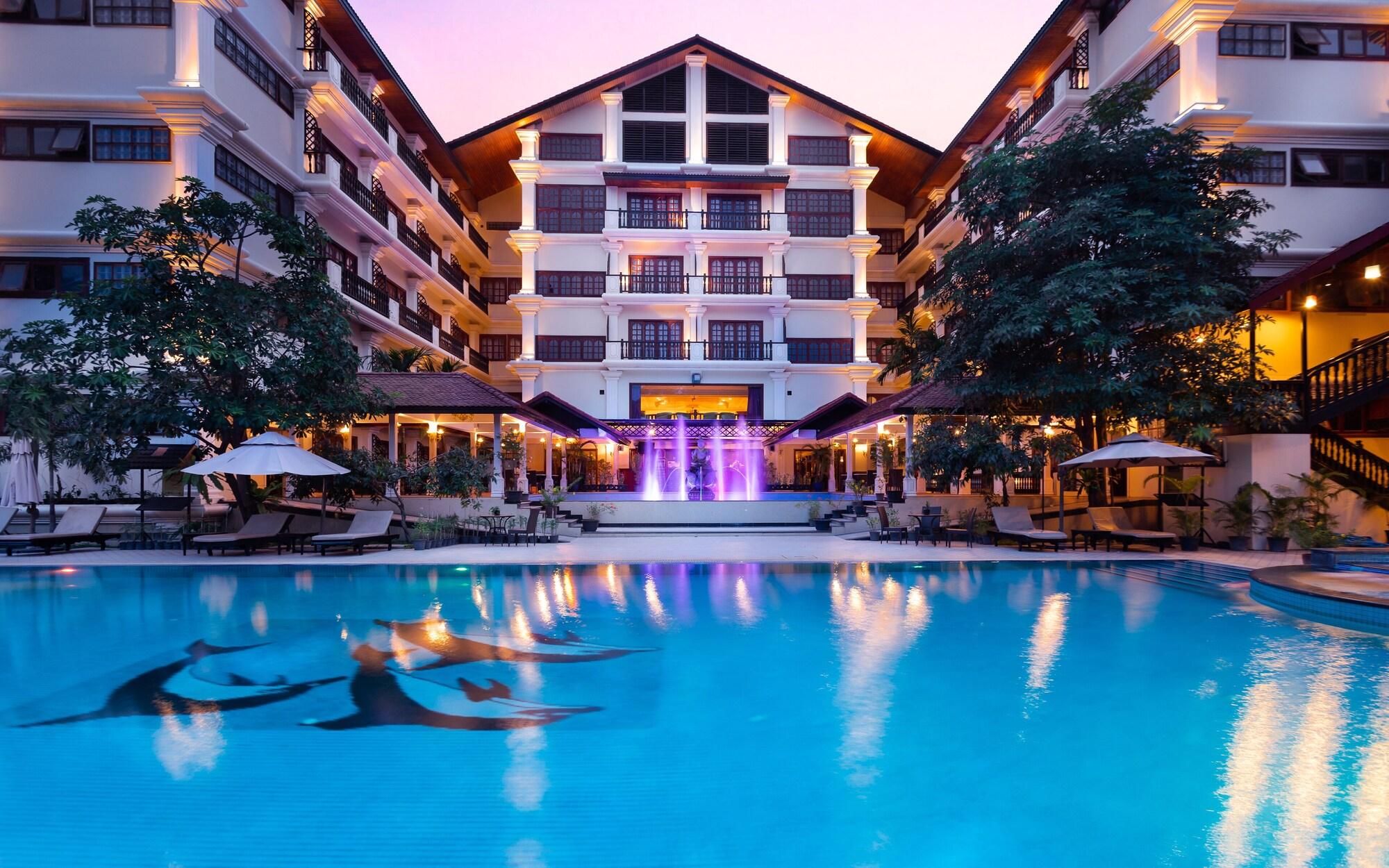 Regency Angkor Hotel Siem Reap Exterior foto