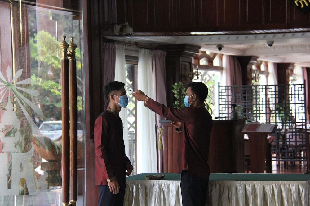 Regency Angkor Hotel Siem Reap Exterior foto